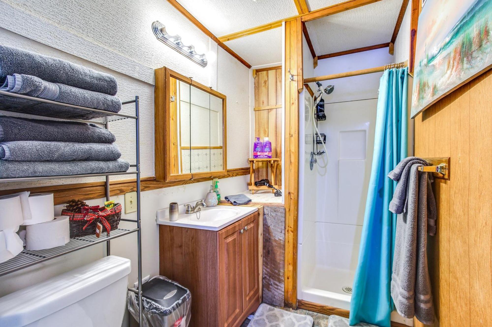 Quaint Ashford Studio Stay 5 Mi To Mt Rainier! Bagian luar foto